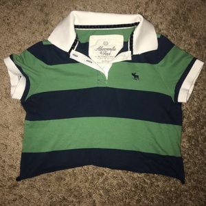 Cropped collared tee!